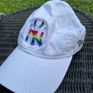 White/rainbow logo Yankees Pride baseball hat